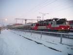 3.1.2011 9:46 VR Baureihe Sr1 mit einem IC nach Helsinki bei der Ausfahrt aus Oulu.