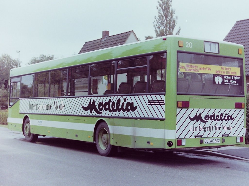 Wagen 20, OL-AC 802, Bj. 1988, FIN WDB35700013055406. Nach Ersatz f�r Wagen 27 w�re eigentlich der Wagen 28 an der Reihe gewesen, aber dieser war ja bereits im August 1985 ausgebrannt und durch Wagen 79 ersetzt worden. So folgte Wagen 20 als Nachfolger f�r Wagen 29. Die Aufnahmen ... 